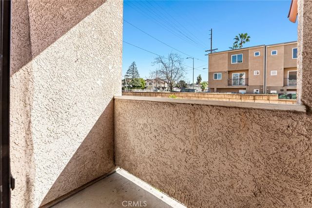 10943 Laurel Canyon A6, San Fernando, CA 91340
