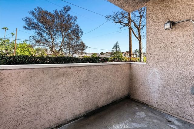 10943 Laurel Canyon A6, San Fernando, CA 91340
