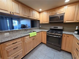 10943 Laurel Canyon A6, San Fernando, CA 91340