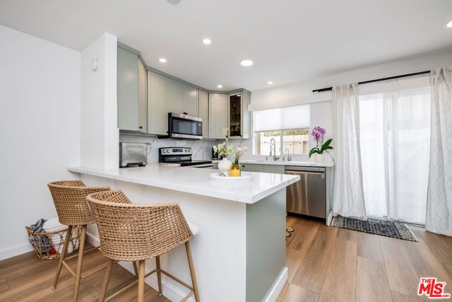 4558 Willis Avenue 121, Sherman Oaks, CA 91403