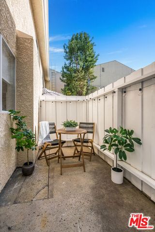 4558 Willis Avenue 121, Sherman Oaks, CA 91403