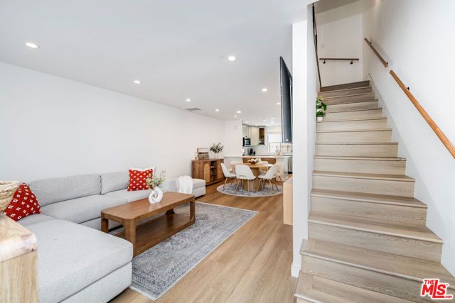 4558 Willis Avenue 121, Sherman Oaks, CA 91403