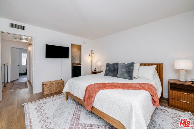 4558 Willis Avenue 121, Sherman Oaks, CA 91403