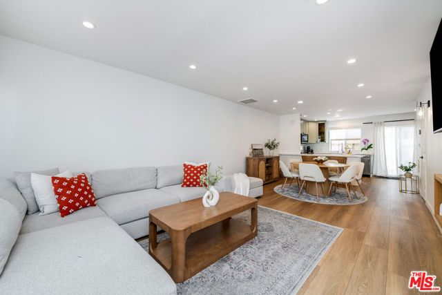 4558 Willis Avenue 121, Sherman Oaks, CA 91403