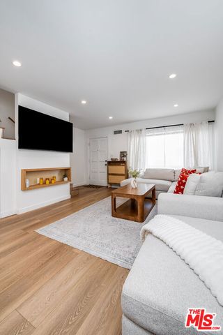 4558 Willis Avenue 121, Sherman Oaks, CA 91403