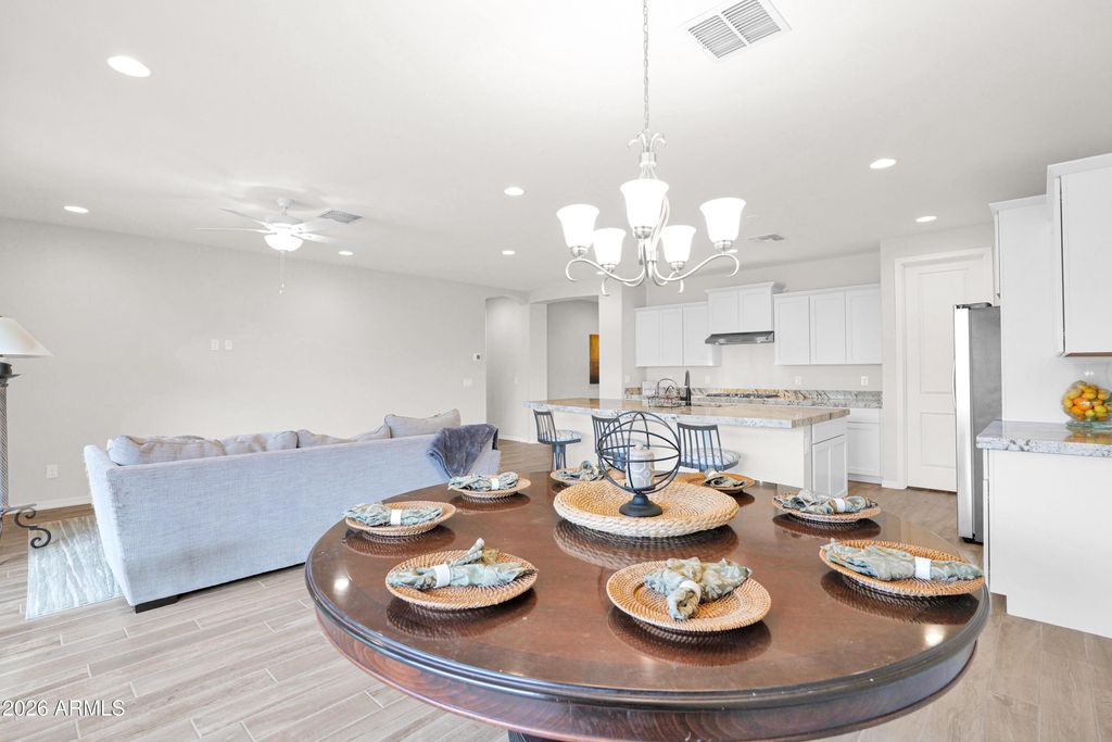 Image 10 of property listing at 3461 W OIL WELL Road, San Tan Valley, AZ 85144