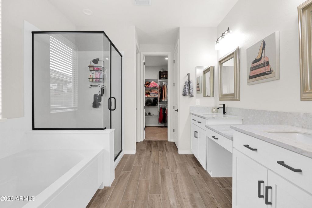 Image 13 of property listing at 3461 W OIL WELL Road, San Tan Valley, AZ 85144