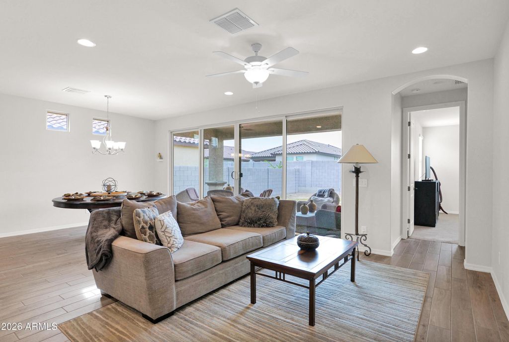 Image 9 of property listing at 3461 W OIL WELL Road, San Tan Valley, AZ 85144