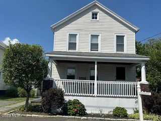 5 Edna Avenue, Ravena, NY 12143