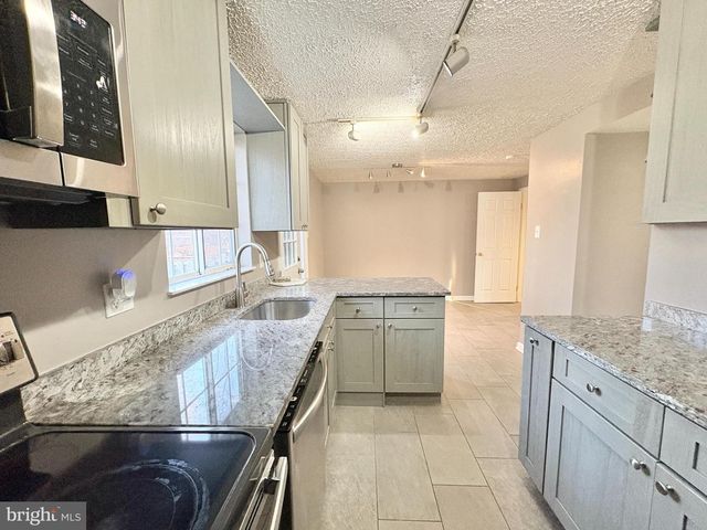 8263 BURNING FOREST CT, Springfield, VA 22153