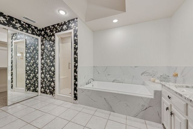 2 Eastshore Road, Heath, TX 75032