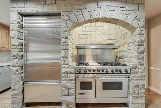 2 Eastshore Road, Heath, TX 75032