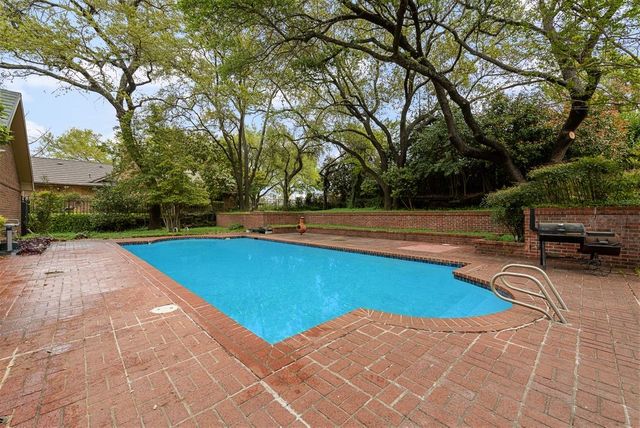 2 Eastshore Road, Heath, TX 75032