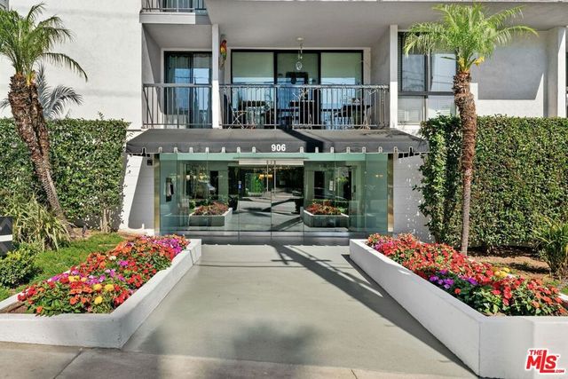 906 N Doheny Drive 311, West Hollywood, CA 90069