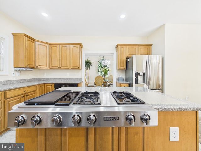 7801 RIDGEWOOD DR, Annandale, VA 22003