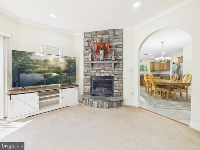 7801 RIDGEWOOD DR, Annandale, VA 22003