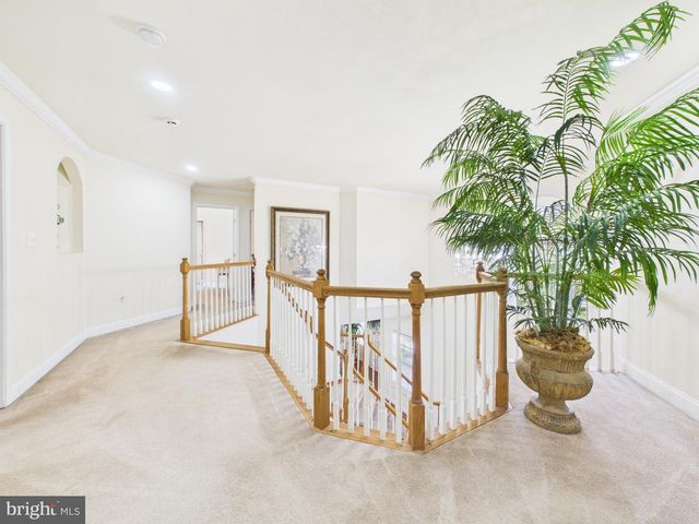 7801 RIDGEWOOD DR, Annandale, VA 22003