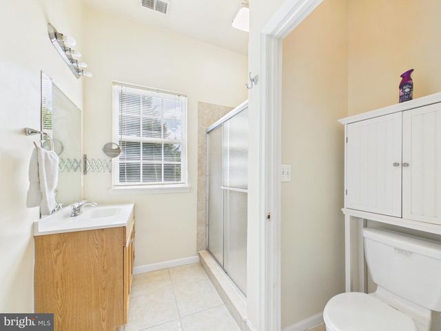7801 RIDGEWOOD DR, Annandale, VA 22003