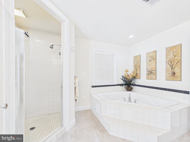7801 RIDGEWOOD DR, Annandale, VA 22003