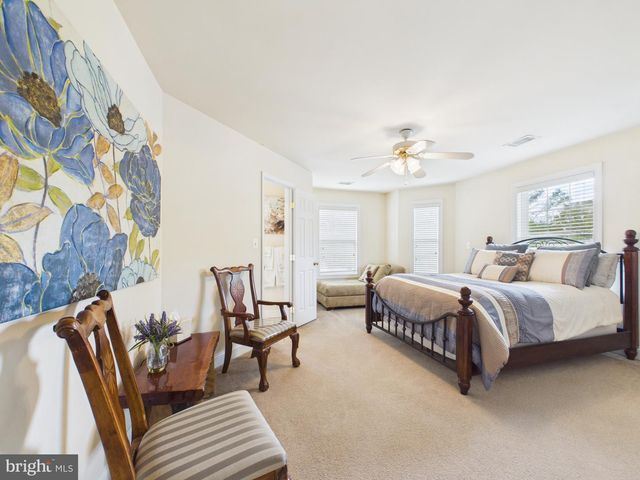 7801 RIDGEWOOD DR, Annandale, VA 22003