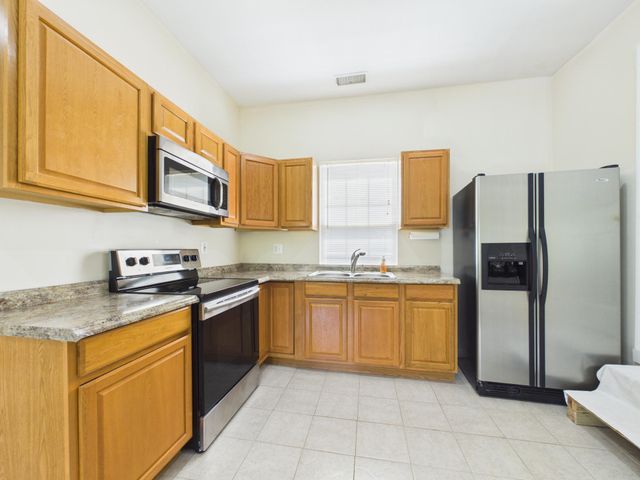 7801 RIDGEWOOD DR, Annandale, VA 22003