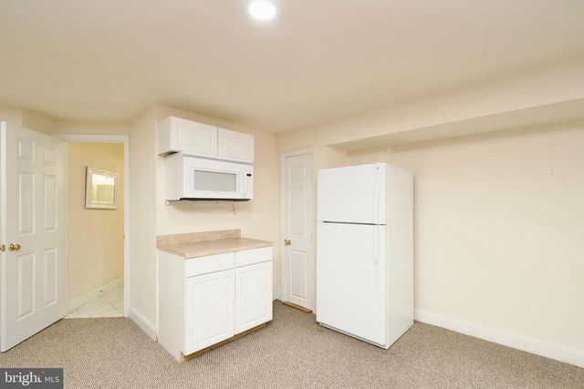 7801 RIDGEWOOD DR, Annandale, VA 22003