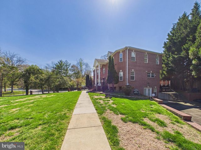 7801 RIDGEWOOD DR, Annandale, VA 22003