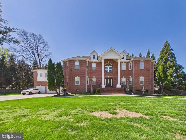 7801 RIDGEWOOD DR, Annandale, VA 22003