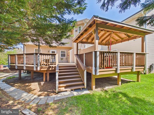 7801 RIDGEWOOD DR, Annandale, VA 22003