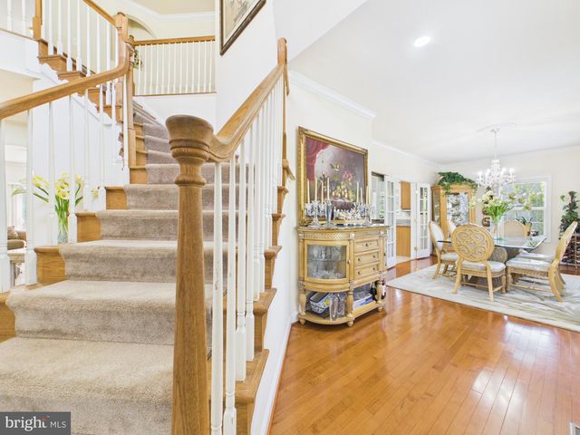 7801 RIDGEWOOD DR, Annandale, VA 22003