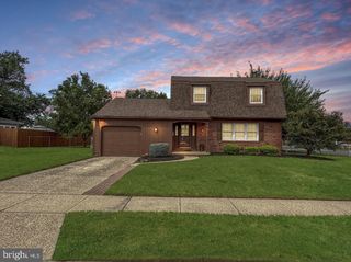 901 SCHISLER DR, Florence, NJ 08518