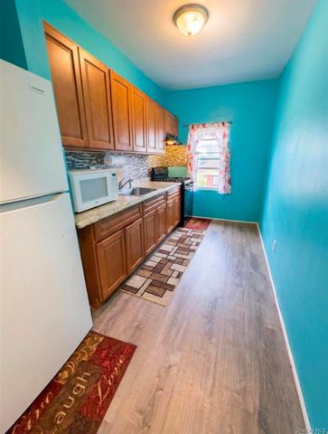 10913 127, South Ozone Park, NY 11420