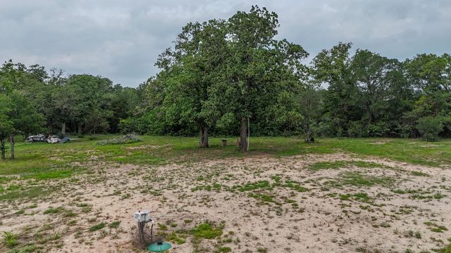 200 Luna CT, Dale, TX 78616