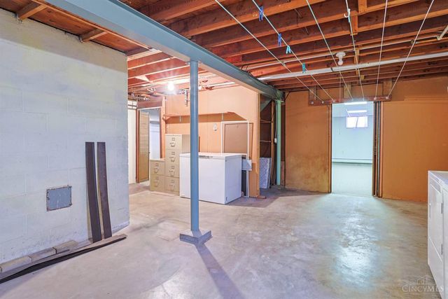 8768 Cavalier Drive, Springfield Twp., OH 45231