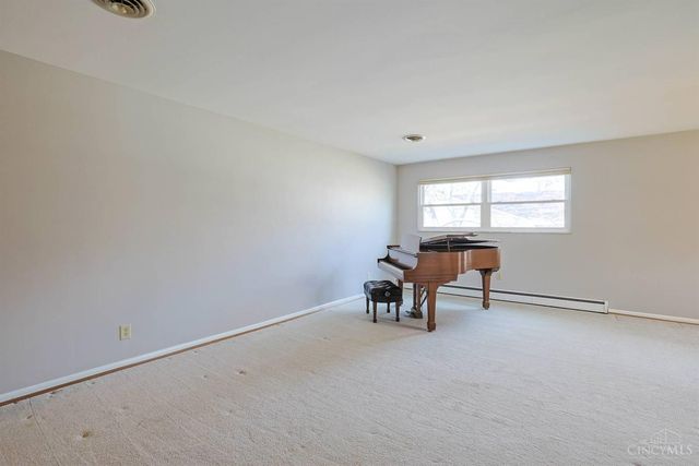 8768 Cavalier Drive, Springfield Twp., OH 45231