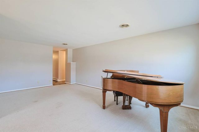 8768 Cavalier Drive, Springfield Twp., OH 45231