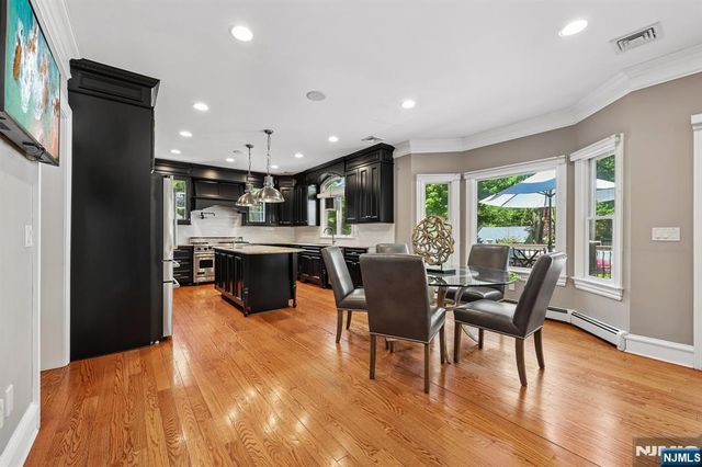 72 4th Street, Park Ridge, NJ 07656