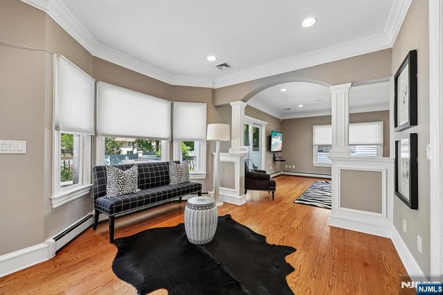 72 4th Street, Park Ridge, NJ 07656