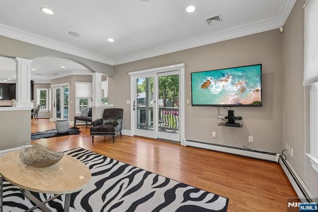 72 4th Street, Park Ridge, NJ 07656