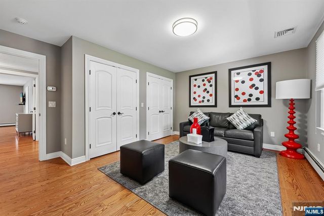 72 4th Street, Park Ridge, NJ 07656