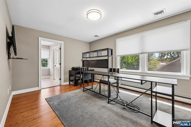 72 4th Street, Park Ridge, NJ 07656