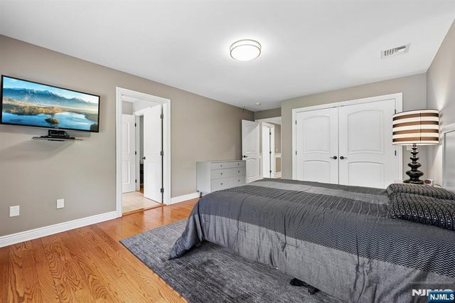 72 4th Street, Park Ridge, NJ 07656