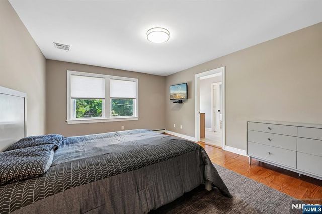 72 4th Street, Park Ridge, NJ 07656