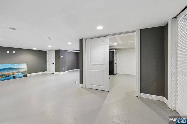 72 4th Street, Park Ridge, NJ 07656