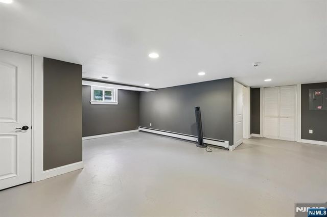 72 4th Street, Park Ridge, NJ 07656