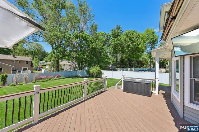 72 4th Street, Park Ridge, NJ 07656