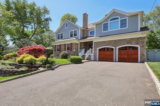 72 4th Street, Park Ridge, NJ 07656