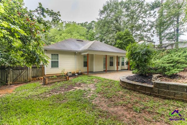 100 Crestwood Circle, Centerville, GA 31028