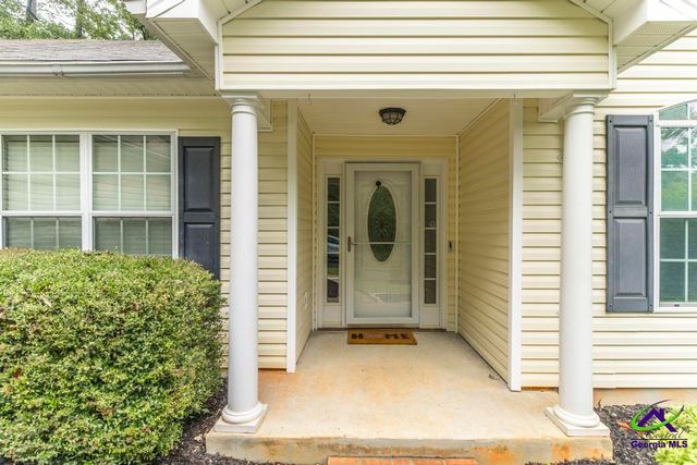 100 Crestwood Circle, Centerville, GA 31028
