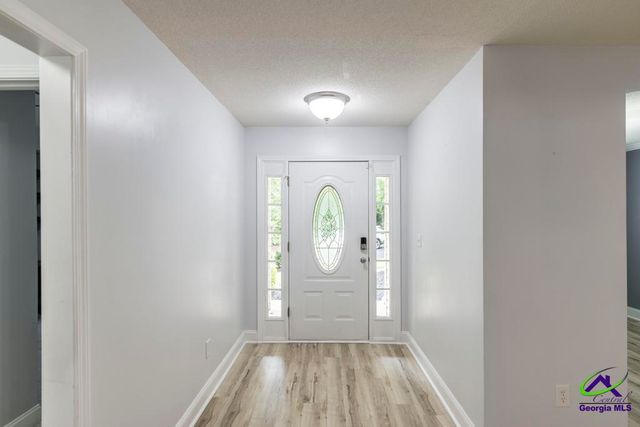 100 Crestwood Circle, Centerville, GA 31028
